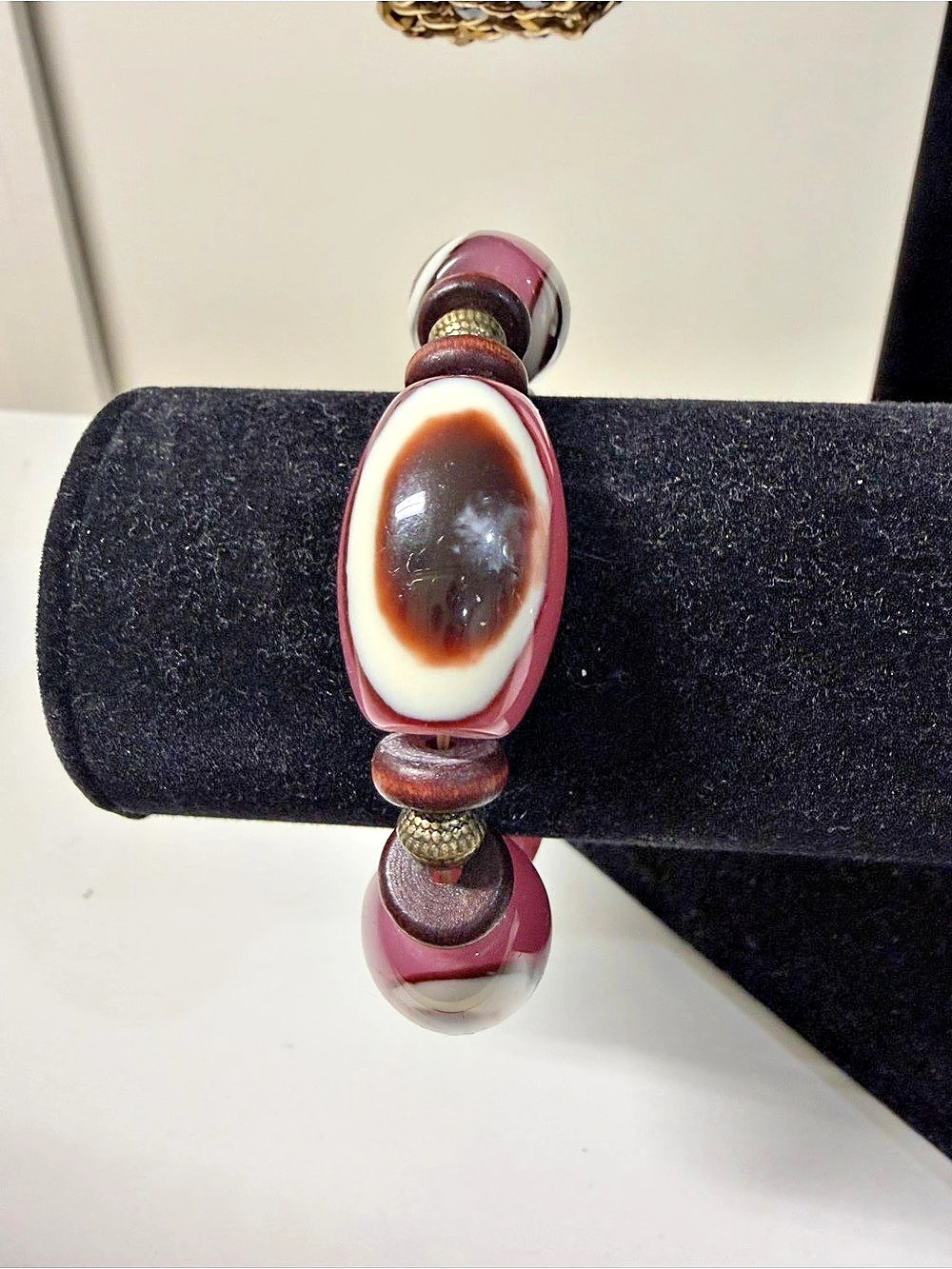 Purple & White Beaded Bracelet Like New